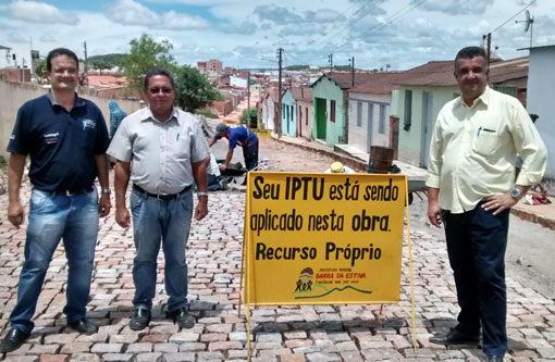 Barra da Estiva: Prefeitura inicia obras de pavimentação de ruas