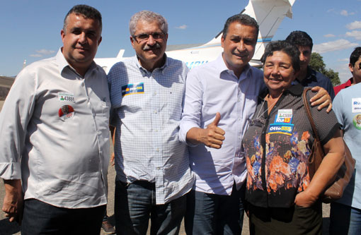 Barra da Estiva: Prefeito Dinho e ex-prefeita Dona Lúcia recepcionam Rui Costa em Brumado