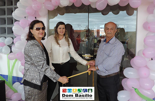 Prefeito de Dom Basílio inaugura mais uma obra