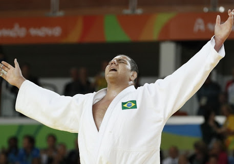 Rafael Silva é bronze no judô; Brasil ganha a terceira medalha na modalidade 