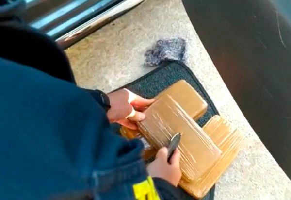 PRF apreende 130 Kg de cloridrato de cocaína em Urandi