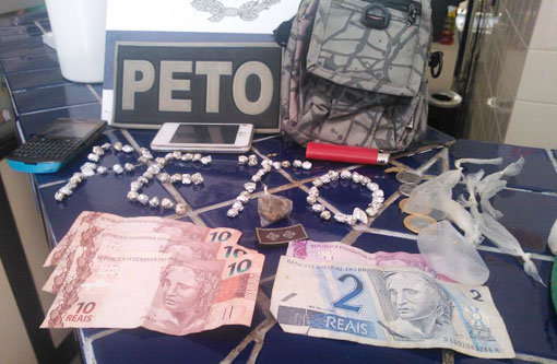 Brumado: Traficantes são presos em flagrante com 70 pedras de crack