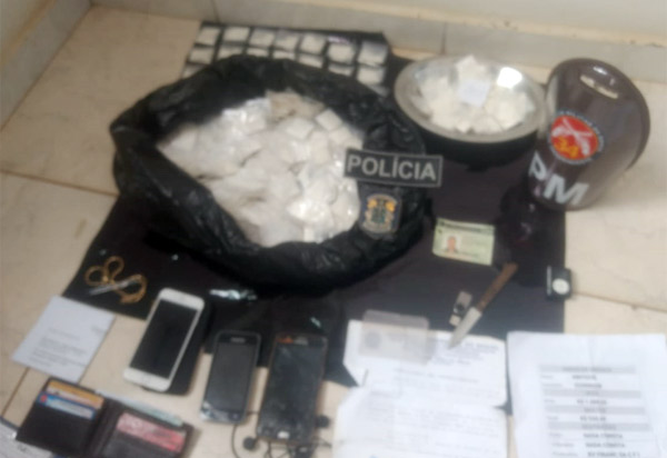 Homem que transportava cocaína em ônibus interestadual é preso em Maetinga