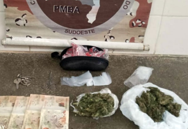 Caesg apreende drogas em residência de Barra da Estiva