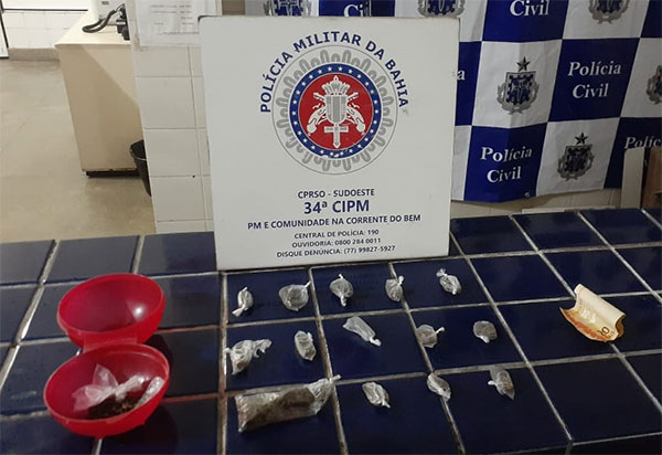 Brumado: Homem é detido acusado de tráfico de drogas no bairro Dr. Juracy 