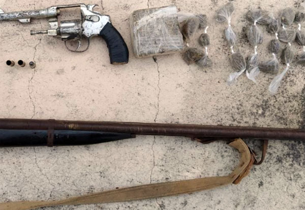 Homem é preso acusado de tráfico de drogas em Condeúba