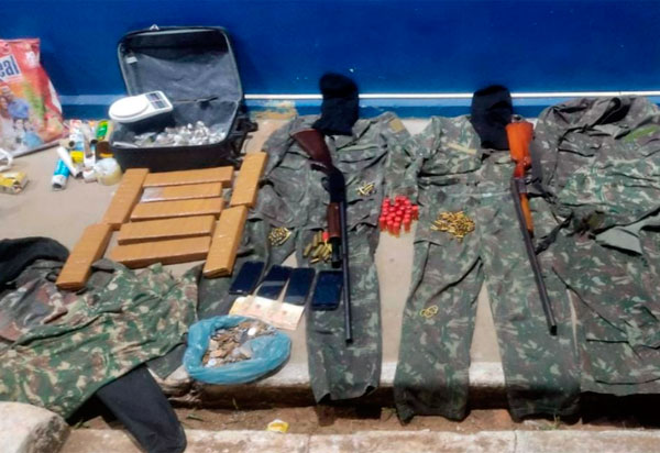 Rio de Contas: Cipe Sudoeste detém suspeitos de tráfico de drogas, porte ilegal de arma de fogo e formação de quadrilha