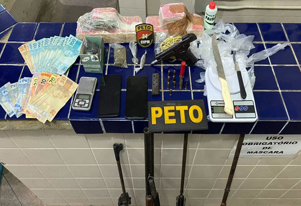 Brumado: Dupla é presa acusada de tráfico de drogas no 'Sem Terra'