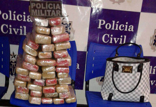 Polícia Militar faz apreensão de quase 30kg de drogas na rodoviária de Ipiaú 