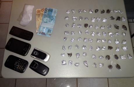 Ituaçu: Traficante foi preso com 78 trouxinhas de maconha
