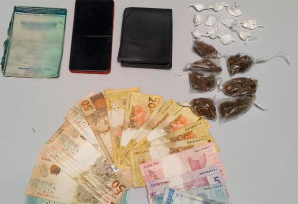 Homem é detido acusado de tráfico de drogas em Livramento de Nossa Senhora