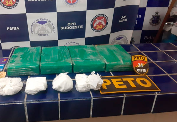 Brumado: Suspeito de tráfico é preso com 4 kg de cocaína no estepe do carro
