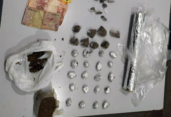 Caesg apreende grande quantidade de drogas no distrito de Sussuarana, em Tanhaçu