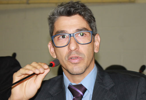 Brumado: Vereador Dudu Vasconcelos tem faltado as sessões legislativas; justificativa seria licença médica 