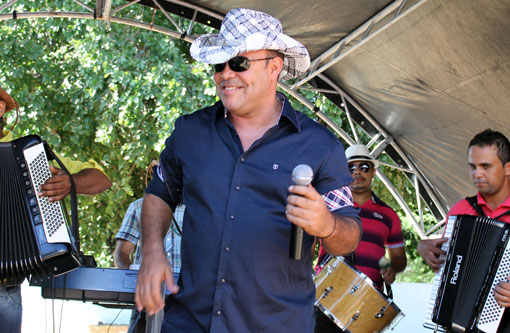 Cantor Ed Rossi com agenda lotada nesse mês de junho