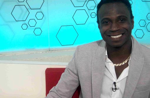 Atacante Edílson 'Capetinha' é preso em Salvador