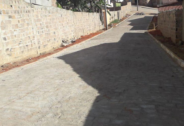 Construmendes: obras de pavimentação em Presidente Jânio Quadros estão em 70% de conclusão