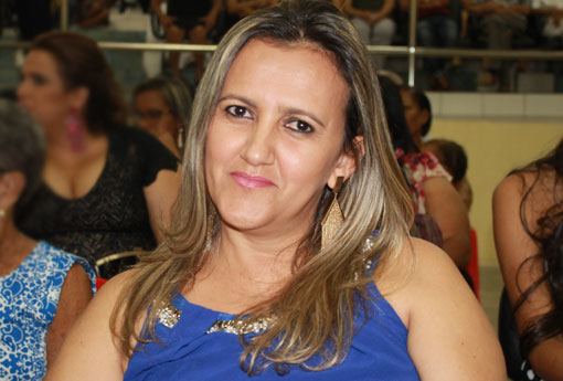 Brumado: Ednéia Ataíde é nomeada secretária municipal de Educação