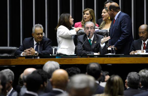Câmara dos Deputados transfere para semana que vem votações polêmicas por causa de feriado