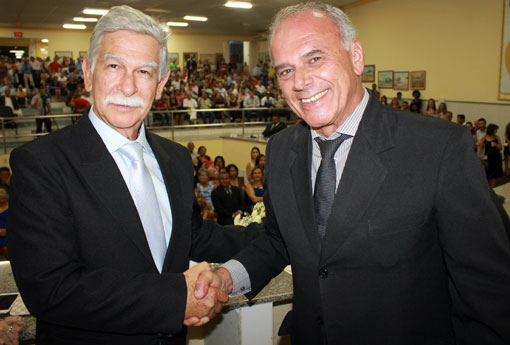 Ao passar cargo para o prefeito eleito, Aguiberto diz que saiu da 'prefeitura na certeza de dever cumprido'