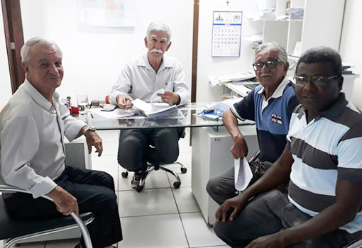 Brumado: Prefeito Eduardo Lima Vasconcelos se reúne com Diretoria da Lira Ceciliana Brumadense