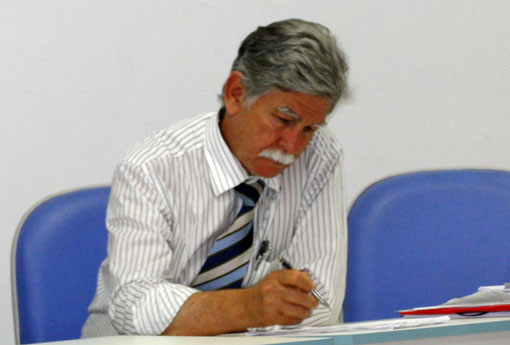 Brumado: prefeito Eduardo Vasconcelos sanciona Lei que diminui licença maternidade para 120 dias