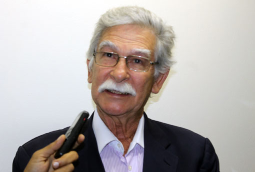 Brumado: Prefeito Eduardo Vasconcelos suspende atividades no poder executivo durante feriado de Carnaval