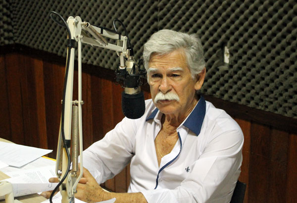 Prefeito Eduardo Vasconcelos concederá entrevista às 11h30m desta quinta-feira (03) na Alternativa FM 