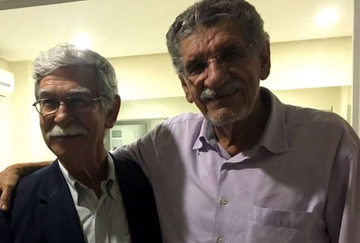 Em Vitória da Conquista, Eduardo Vasconcelos e Herzem Gusmão se felicitam pelas vitórias nas urnas
