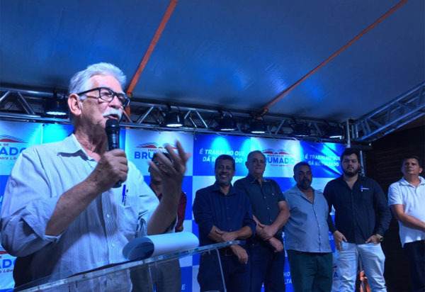 Brumado: moradores do bairro do Esconso recebem com otimismo as inaugurações de vias pavimentadas