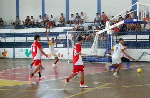 Educação física pode voltar a ser obrigatória nas escolas