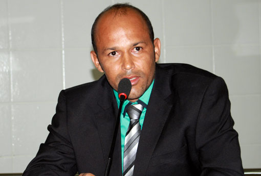 Brumado: durante sessão, vereador Elias Piau faz importantes indicações para o município