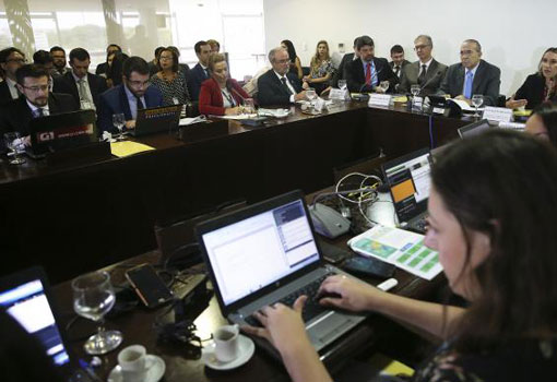 Padilha diz que o PSDB não integra mais a base aliada do governo