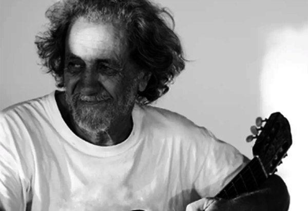 Elomar Figueira é extubado após 20 dias internado devido a Covid-19 na BA