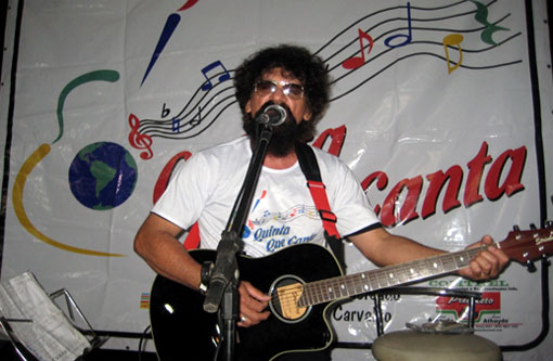 Brumado: Nesta quinta (27) estreia a 8ª edição do projeto musical 'Quinta Que Canta'