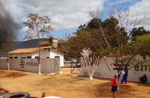 Abastecimento de água afetado em bairros de Brumado e Malhada de Pedras