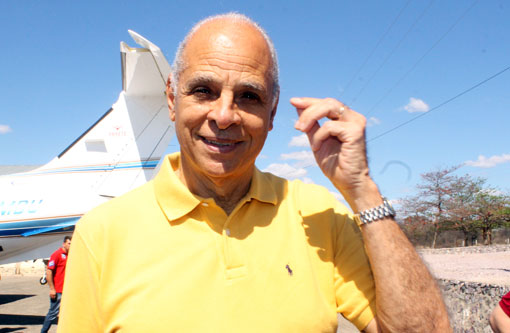 Livramento: Segundo pesquisa, Emerson Leal segue na frente nas intenções de voto