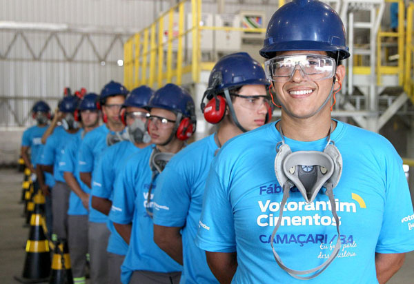 Bahia gera 2.569 postos de trabalho em março e lidera o Nordeste