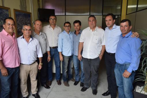 Câmara de Brumado e microrregião se reúnem para articulação da criação da União Regional dos Vereadores 