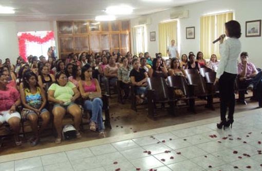  Brumado: Escola Eny Mafra homenageia as Mães 