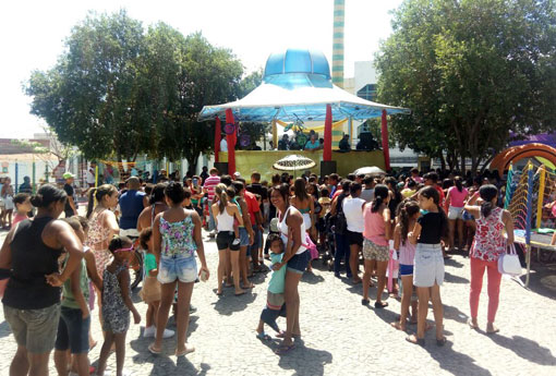 Brumado: Guarda Municipal  promove festa e distribui brinquedos para as crianças carentes do município