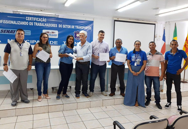Brumado: SMTT Realiza Entrega de Certificados de Qualificação Para Motoristas de Transporte de Passageiros.
