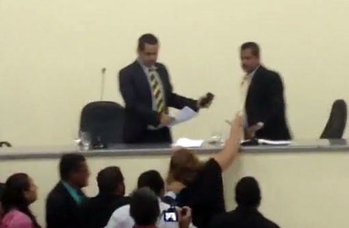 Brumado: Delegado afirma que ato ocorrido durante sessão do legislativo será apurado