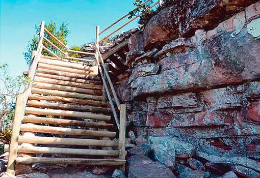 Chapada Diamantina: Morro do Pai Inácio ganha escadaria que ajudará turistas a encararem os 1.500 metros de altitude