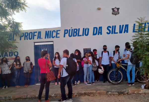 Brumado: Aulas presenciais são retomadas na rede municipal de ensino