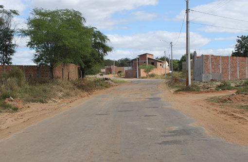 Brumado: Carro é tomado de assalto no Bairro Esconso