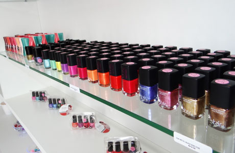 Brumado: Foi inaugurada Fina Flor Esmaltaria