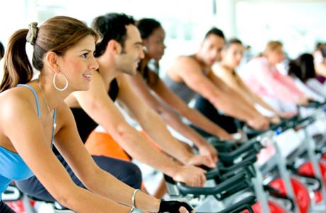 A Genes Academia Informa: Atividade física e postura correta previnem dores na coluna