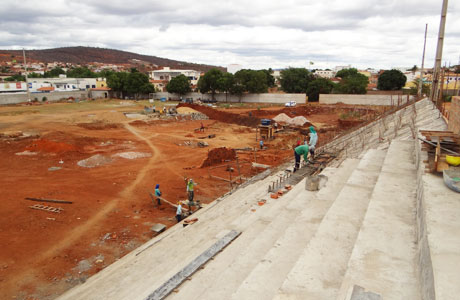 Brumado: Andamento da construção do estádio dos Prazeres