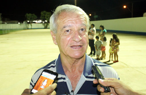 Brumado: Prefeito e demais autoridades acompanham teste de iluminação no Estádio Gilbertão